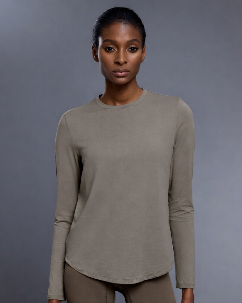 VELA | Premium Long Sleeve Curved Hem T-Shirt